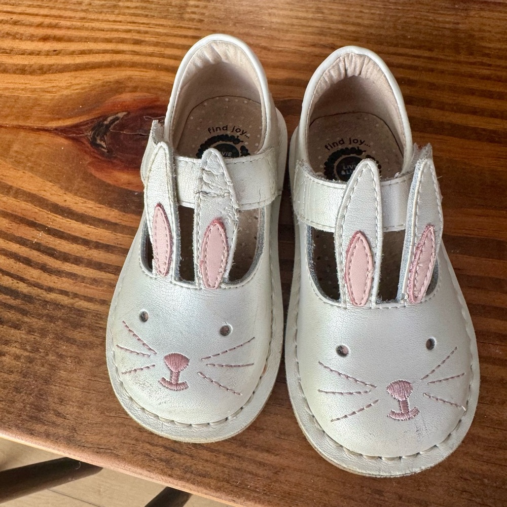 Livie & Luca Bunny Face Dress Shoes - Cream and Pink